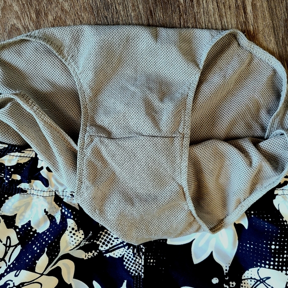 Arizona Jean co. Board shorts - Picture 4 of 4